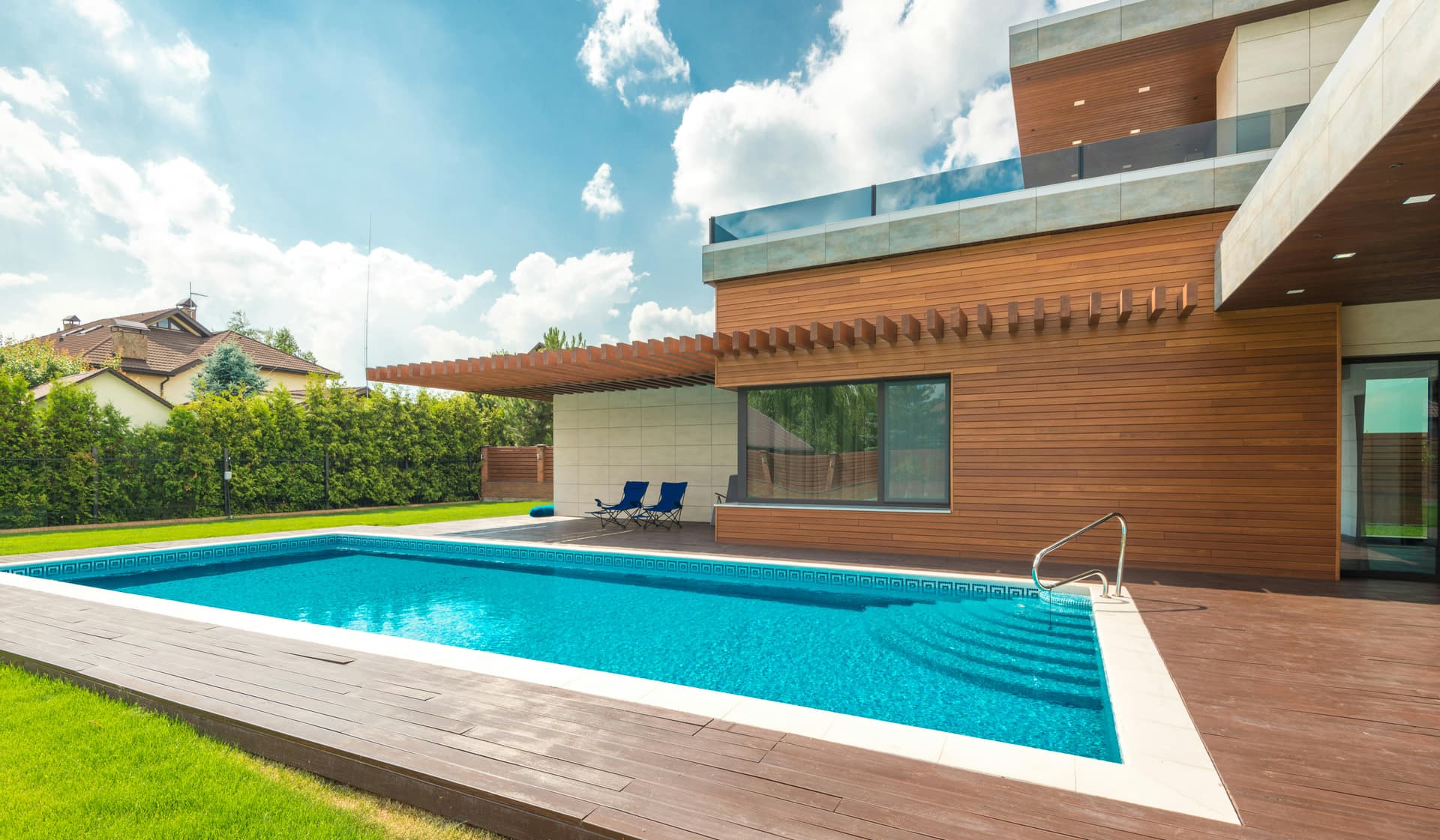 Piscina en Girona para estimación realista de presupuesto